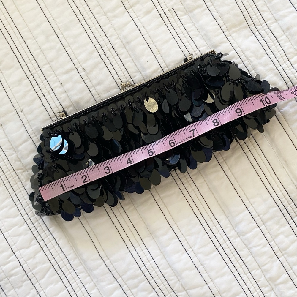 Vintage Black Disc Sequin Evening Party Clutch Bag with Detachable Chain - Picture 4 of 4